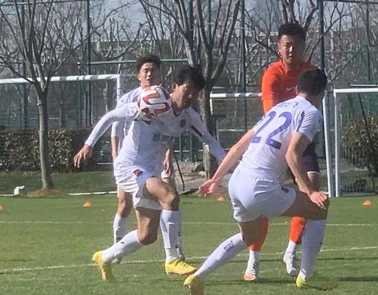 曼城3-0领先浦和红钻。